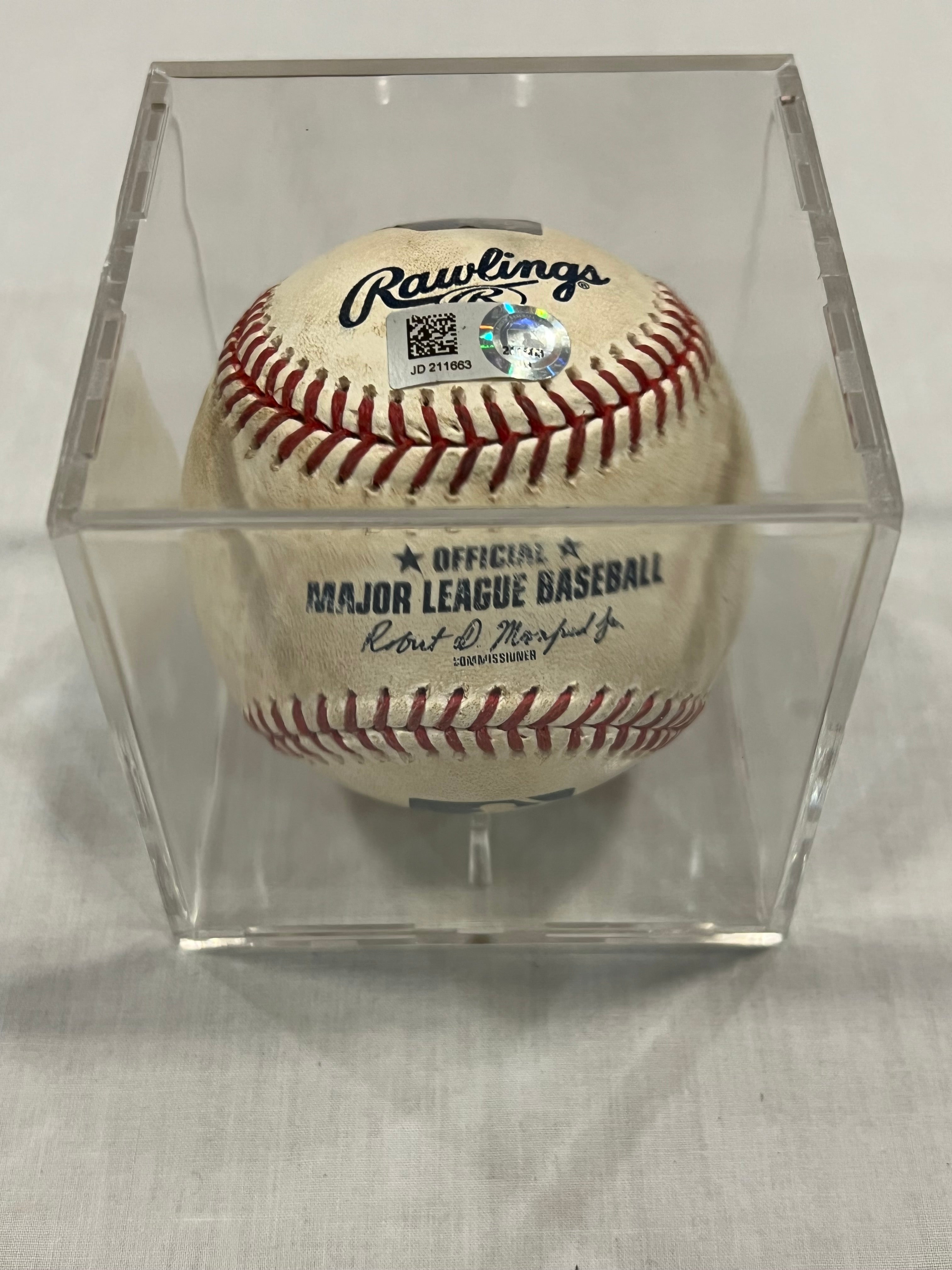 MLB Collectibles – 2 The Moon Cards & Collectibles