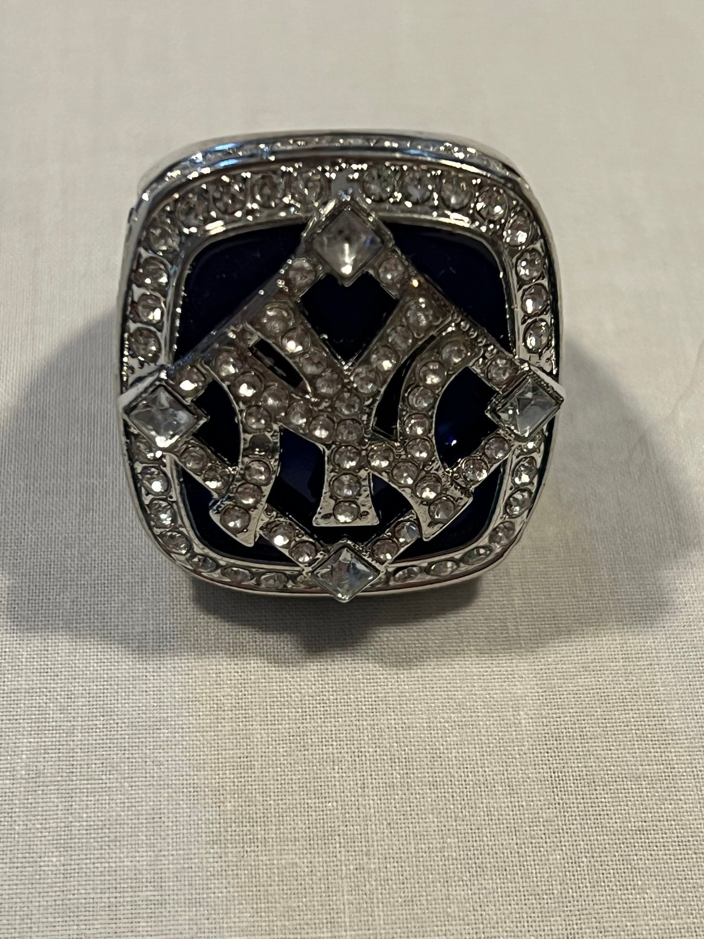 Derek Jeter Yankees 2009 World Series Replica Championsip Ring