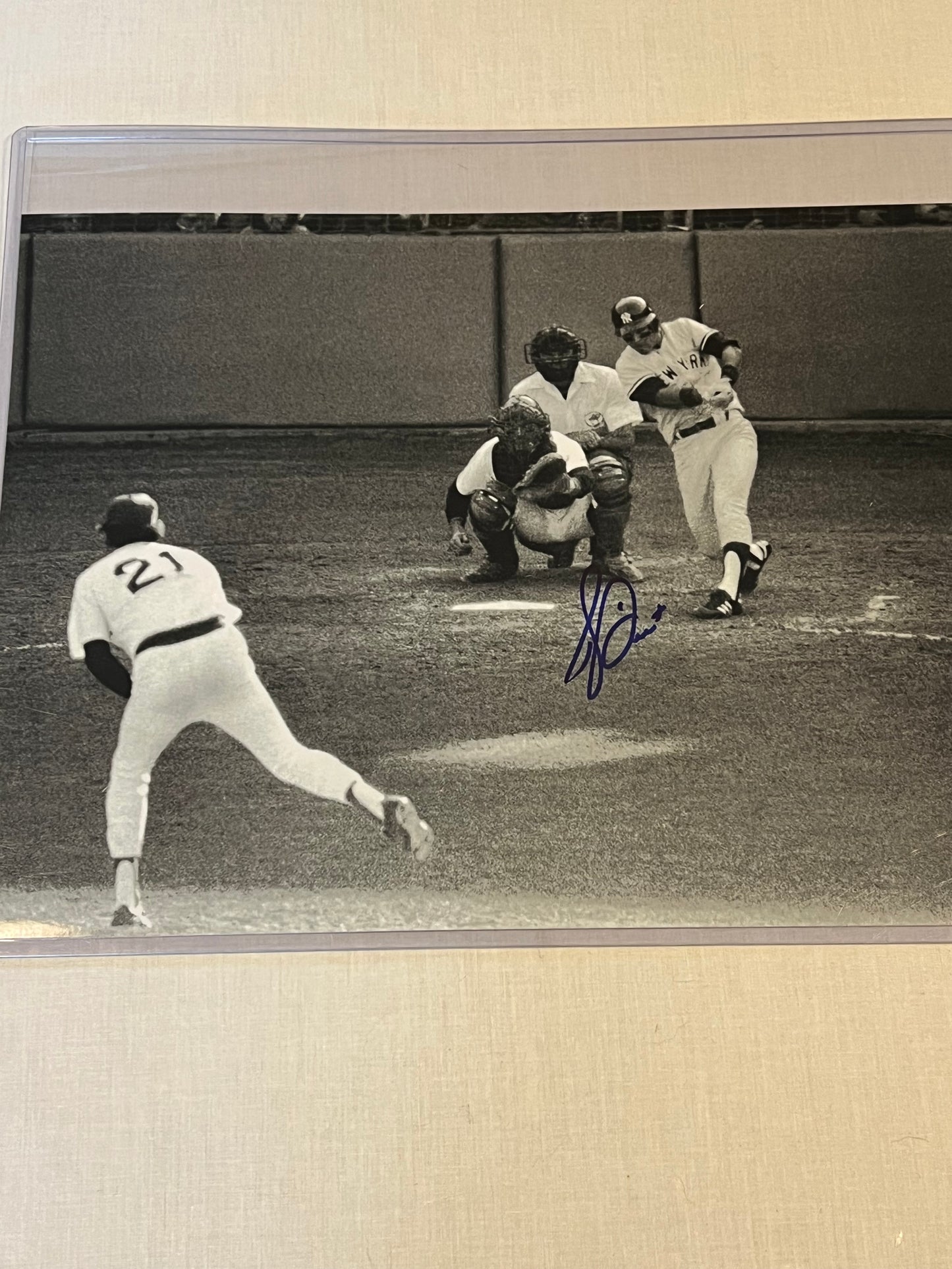 Bucky Dent signed NY Yankees Picture