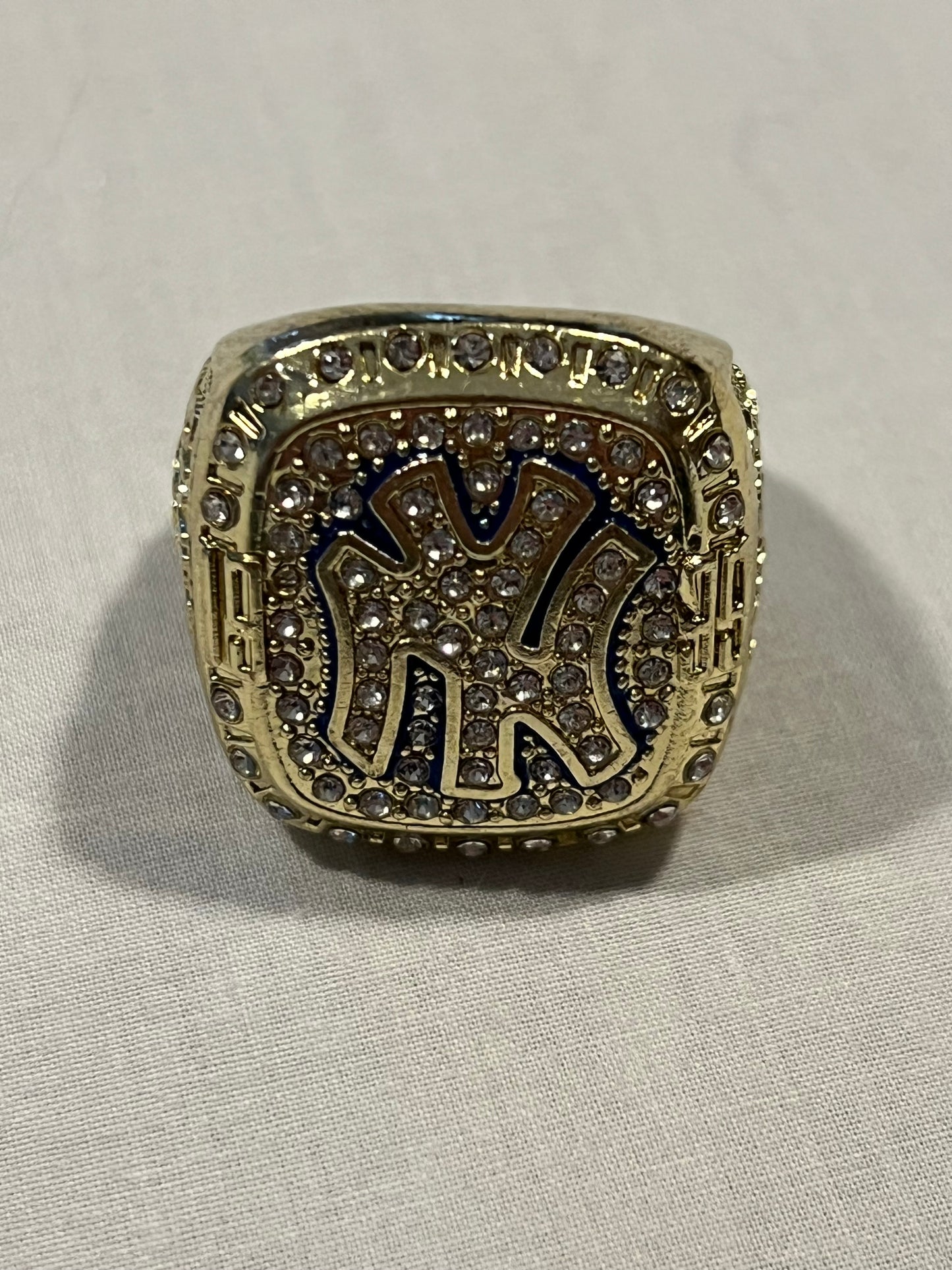 Mariano Rivera Yankees 1999 World Series Champs replica ring