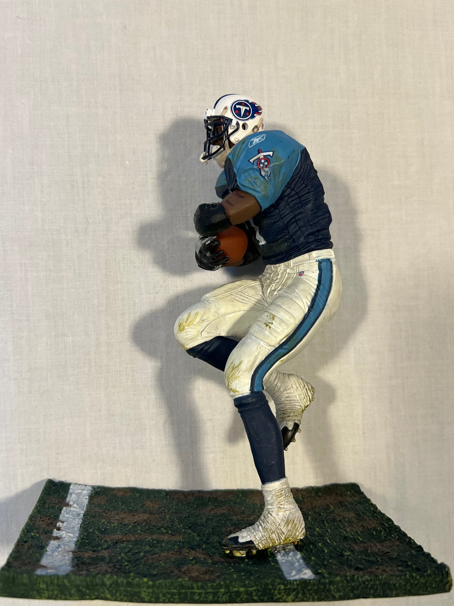 Eddie George Titans NFL Figure w/ Stand