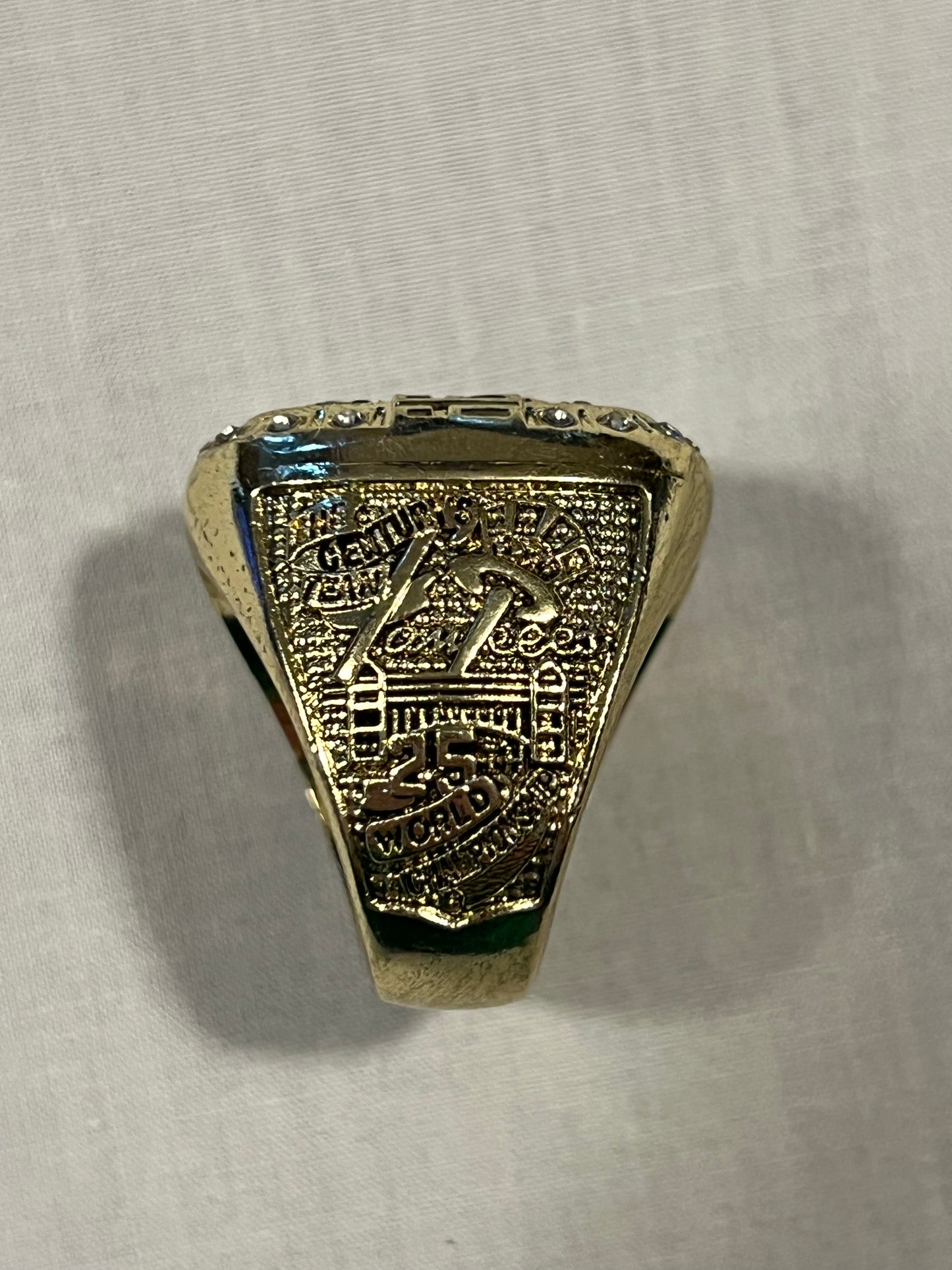 Mariano Rivera Yankees 1999 World Series Champs replica ring