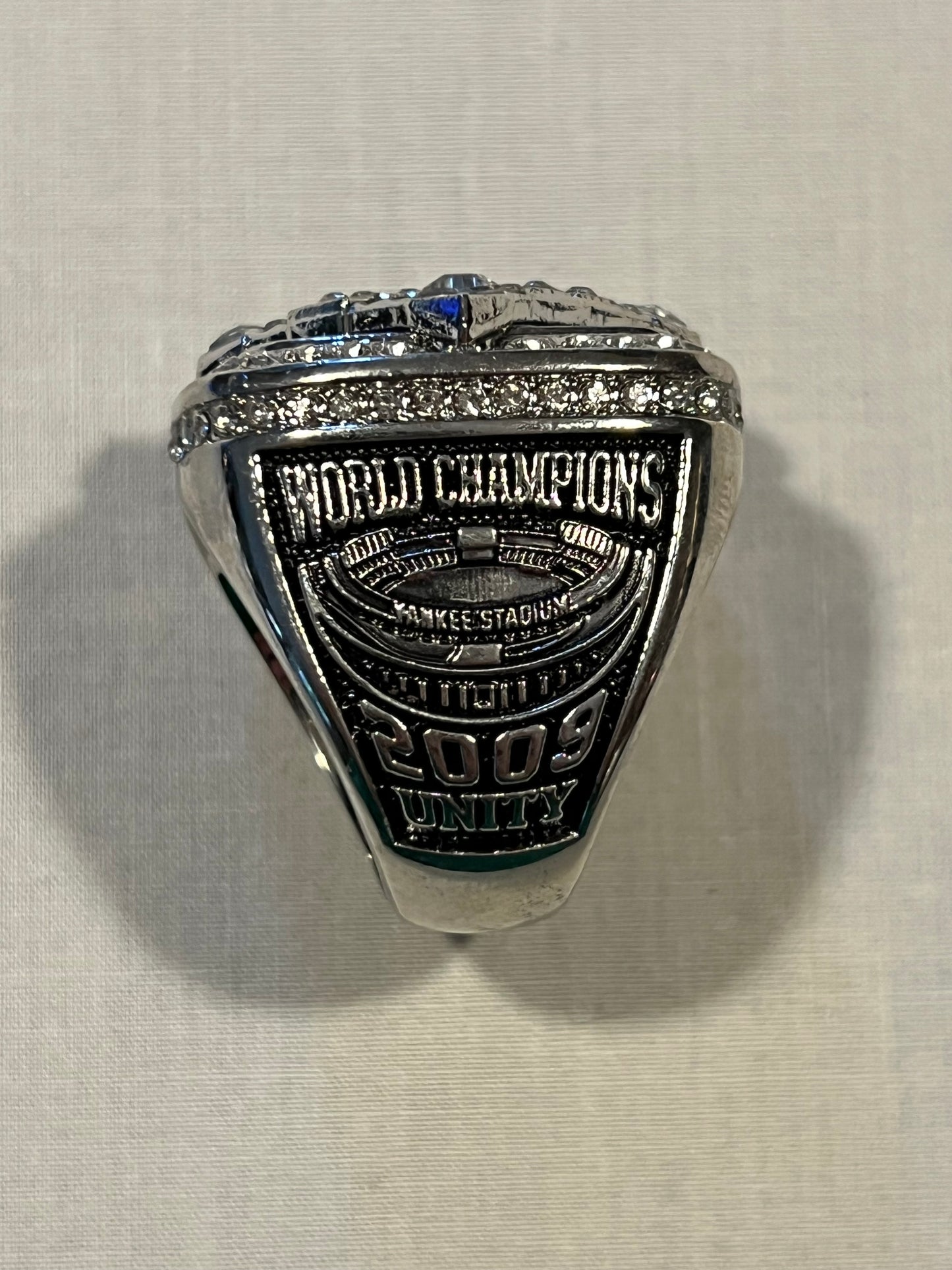 Derek Jeter Yankees 2009 World Series Replica Championsip Ring