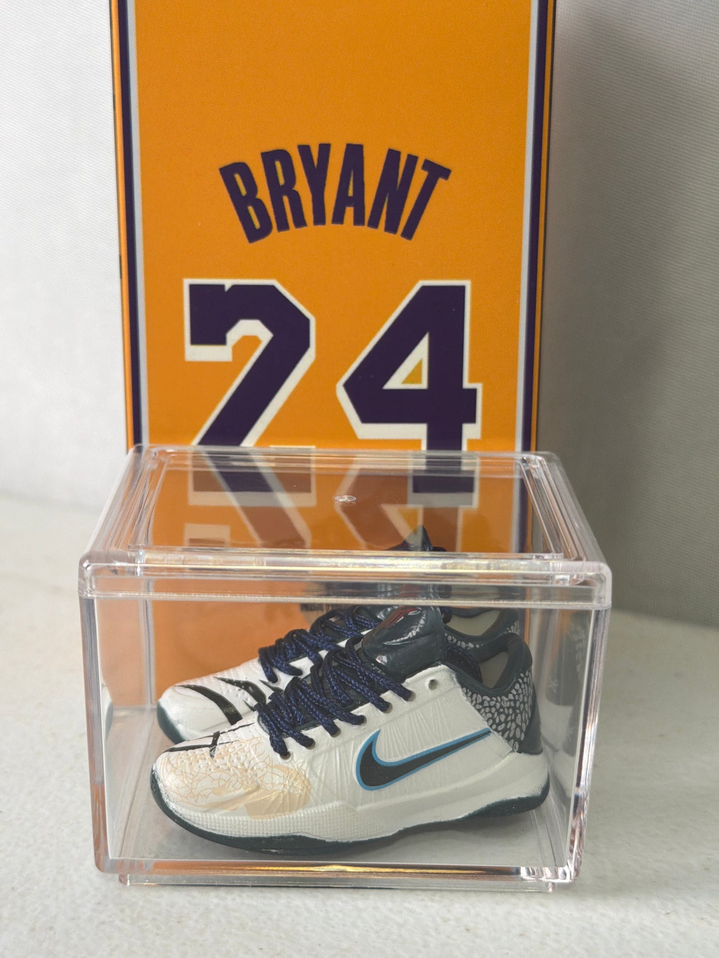 Kobe Bryant Team USA #10 Mini Replicas w/Box