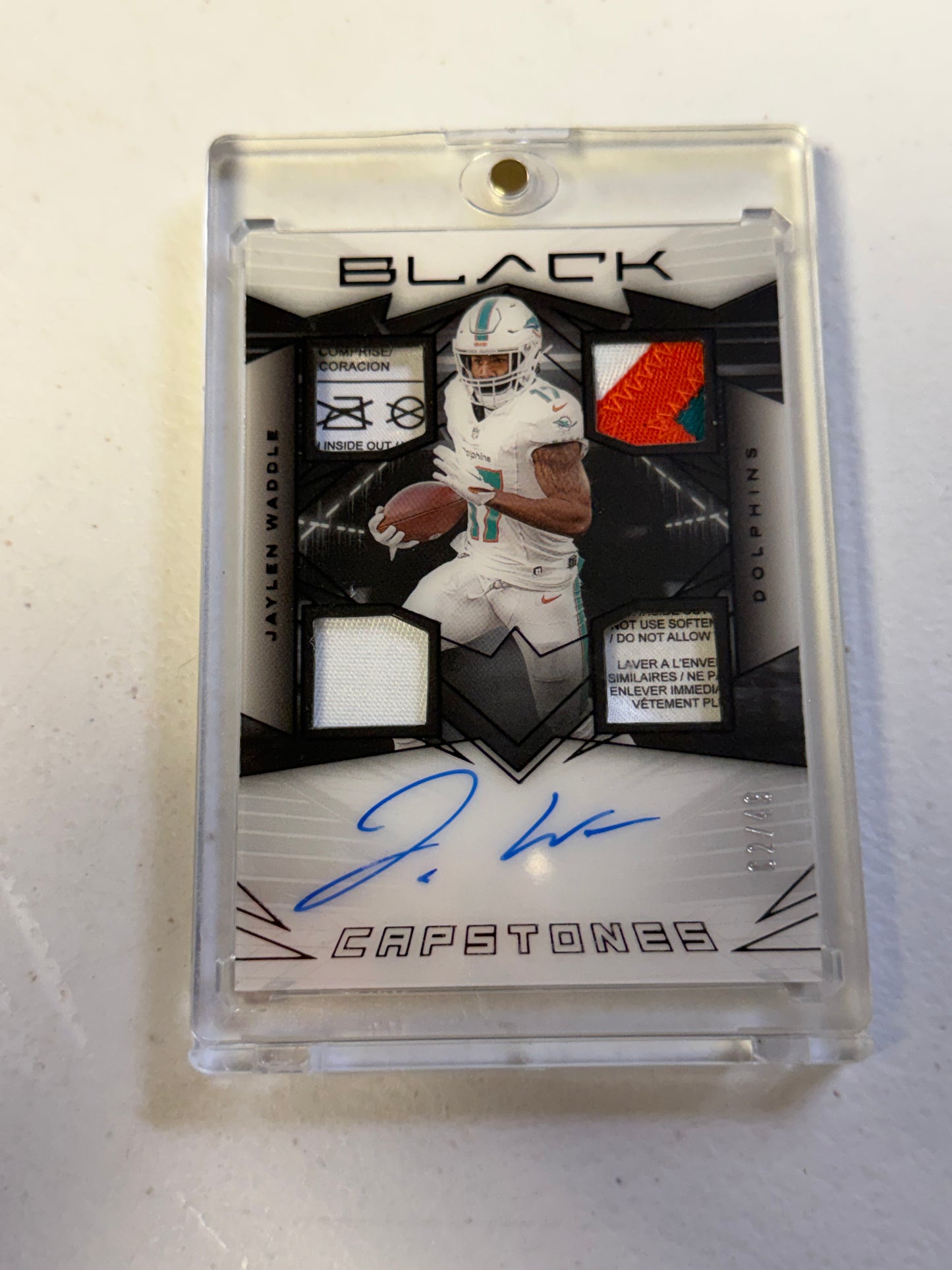 Jaylen Waddle Black Laundry Tag Capstone Auto /49